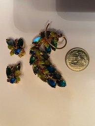 Vintage Juliana Brooch & Chip On Earrings