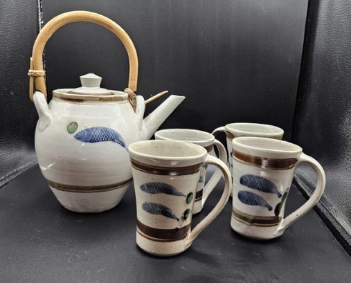 Fish Themed Ceramic Tea Pot With Matching Mugs