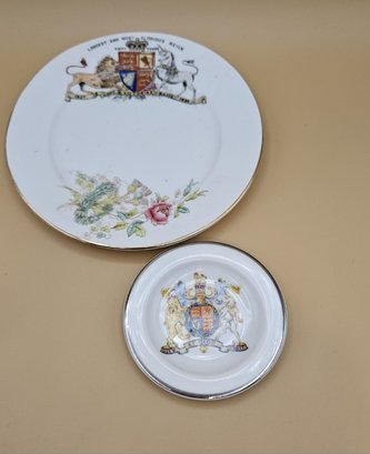 Set Of 2 Royal Collector Plates ' Longest &  Most Glorious Reign 60 Years' 1837 To 1893 Long Live Queen Victo