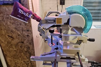 Nearly New Radial Mitre Cut Chop Saw By Makita, Plus StableMate Stand - Excellent Condition