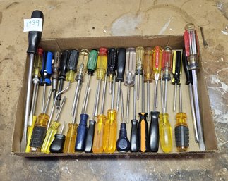 Huge Collection Of Various Screwdrivers In All Sizes - Slotted, Phillips, Etc. - Stanley, Craftsman And More