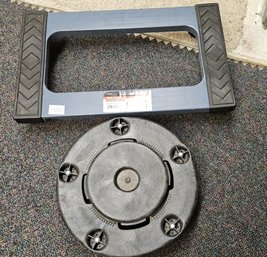 Movers Equipment: Square Dolly And Circular Dolly - 1,000 Lb Capacity