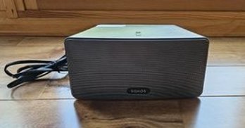 High End Sonos Play:3 Mid Sized Wireless Smart Home Speaker