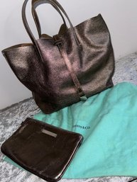 GORGEOUS TIFFANY & CO. LEATHER TOTE BAG WITH POUCH