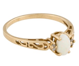 14K SOLID YELLOW GOLD OPAL/DIAMOND RING