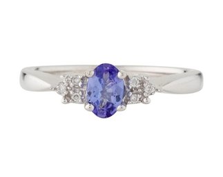 STUNNING TANZANITE & DIAMOND RING