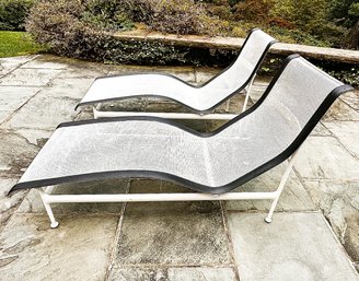 Richard Schultz Contour Chaises By Knoll