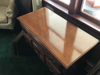 Queen Anne Style Lowboy By American Drew