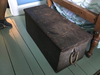 Rope Handle Storage Chest