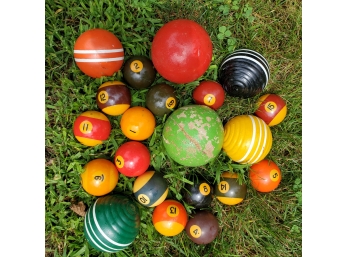 Lot - Vintage Bocce / Croquet And Billiard / Pool Balls - Great Bowl Filler!