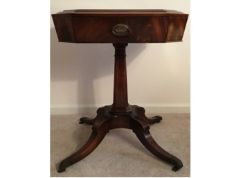 Vintage Weiman Single Drawer Flame Mahogany Pedestal Side Table