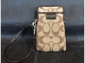 Coach Ladies Wristlet Wallet