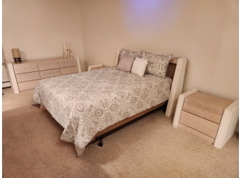 Bedroom Set: Queen Bed, Dresser, 2 Nightstands