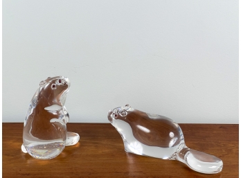 PAIR of STUEBEN GLASS BEAVERS