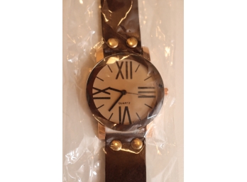 NEW NEVER WORN Designer Ole Fashion Watch. (MF-3)