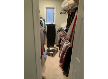 Closet Full Of Woman’s Clothes 85 Pieces Or More Very Clean Closet (A)