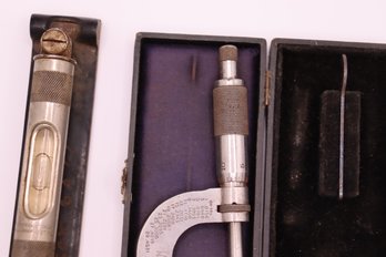 86-Level And Micrometer