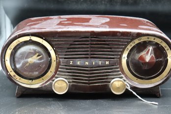 260. Zenith Radio