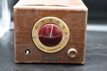 268. Silvertone Radio