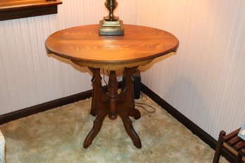 21- Victorian Style Table