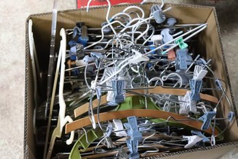 114-box Of Clothes Hangers