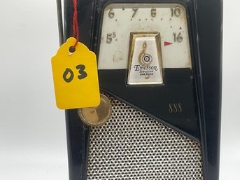 3. Emerson 888 Explorer Pocket Radio