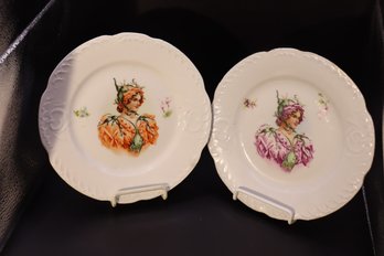 22 - Pair Season Plates Women C1900