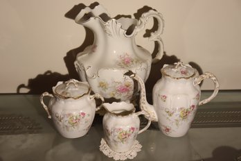 337 4 Pieces French Porcelain