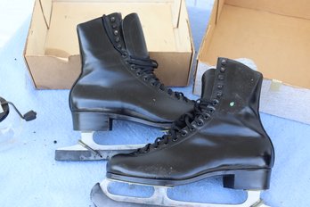 Men's Figure Skates - 123