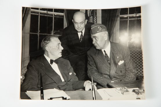1944 Not To Be Published Press Photo Of American Legion Head Edward Scheiberling Visiting Roosevelt