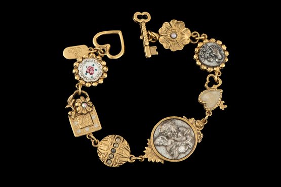 Vintage GB Collection Gold Tone Charm Bracelet