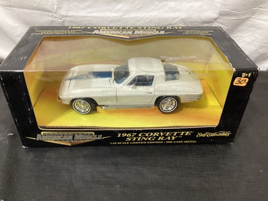 1967 Chevrolet Corvette Sting Ray American Muscle Limited Edition 1:18 Scale Car