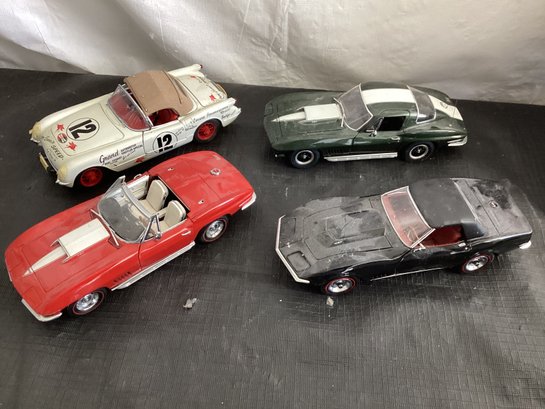 4 Danbury Mint Diecast Cars 1967, 1954, 1958 And 1967 Corvettes