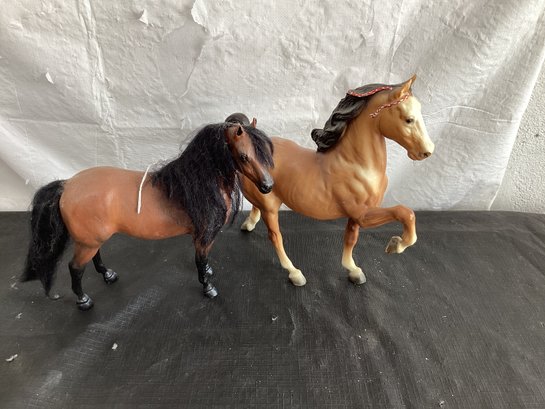 2 Horses Custom Bay Andalusian & Breyer Saddle Bray 5 Gaiter