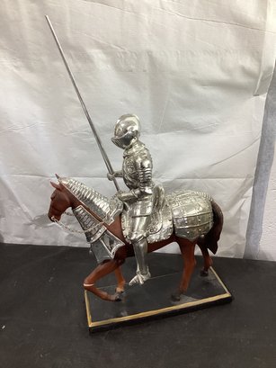 Statuette Knight IN Armor To Horse - Statuette