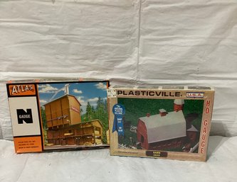 Plasticville HO Gauge  And Atlas N Gauge First Generation Railroad Houses