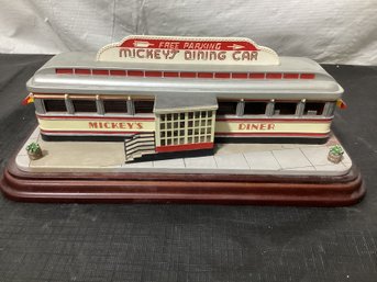 Danubury Mint - Mickey's Diner