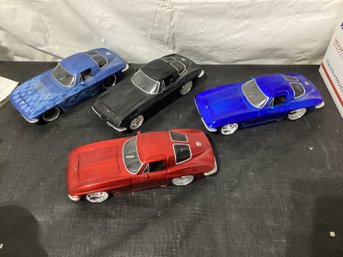 Jada #90345- '65 Vette, #90218- '63 Vette Scale 1:24,'66 Vette 1:24, '63 Sting Ray Coup 1:24