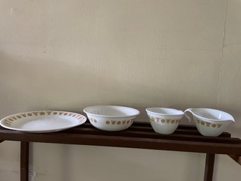 Vintage Corel Dish Set