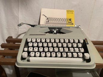 Vintage 1970 Royal Hermes Rocket Working Vintage Portable Typewriter