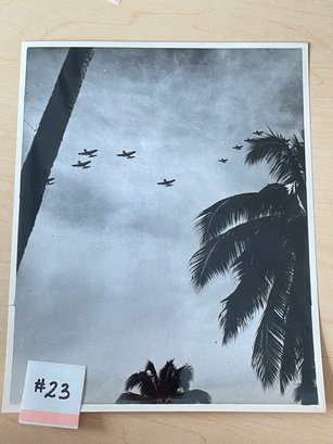 'U.S. AIRCRAFT OVERHEAD' WWII Pacific Theater 1943 Original Press Photo