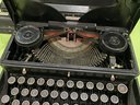 Vintage Royal Typewriter - Classic Black Design, Glass Keys