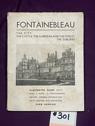 FONTAINEBLEAU, France Vintage Tourist Booklet
