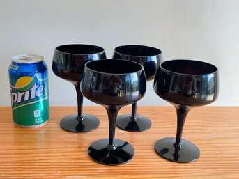 Set Of 4 Black Glass Champagne Glasses