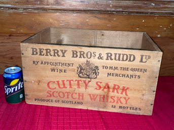 CUTTY SARK Scotch Whisky Antique Wooden Crate