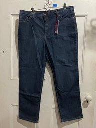 Gloria Vanderbilt AMANDA Jeans Size 18 Short NEW
