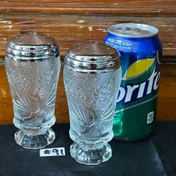 Vintage Tiara Ponderosa Pine Tree Glass Salt & Pepper Shaker Set