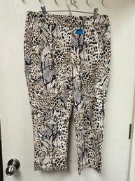 Chico's 'So Slimming Brigitte Slim Leg' Size 2.5 Crop Pants NEW