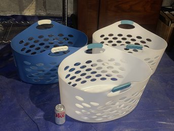 (Lot Of 3) Rubbermaid Flexible Plastic Laundry Baskets