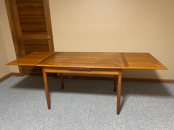 Stunning Danish Mid-Century Modern Dining Table With Expanding Leaves A.B.J. Denmark